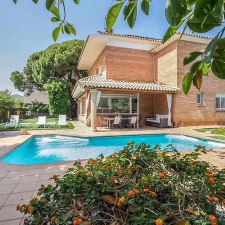 Villa Masnou فيلة *